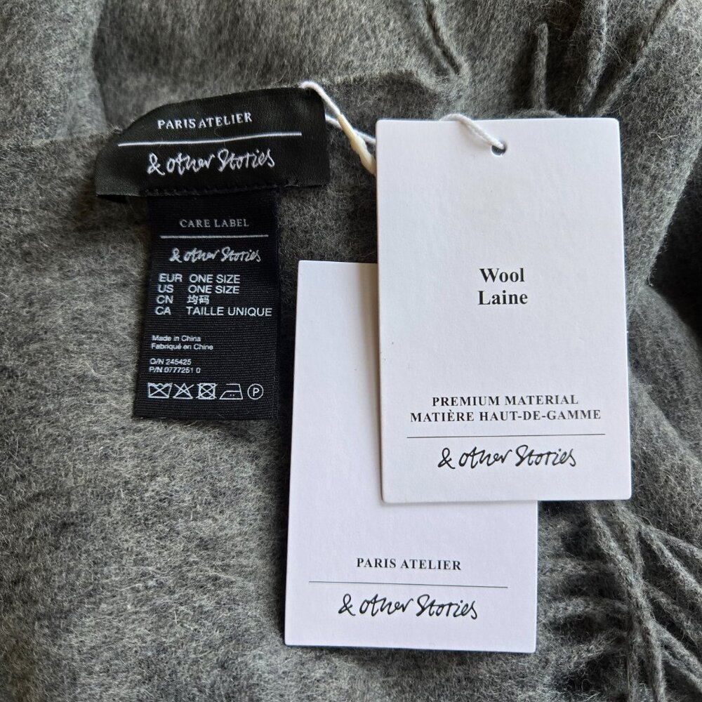 NWT 100% Wool Paris Atelier & Other Stories Grey Scarf - Picture 5 of 7